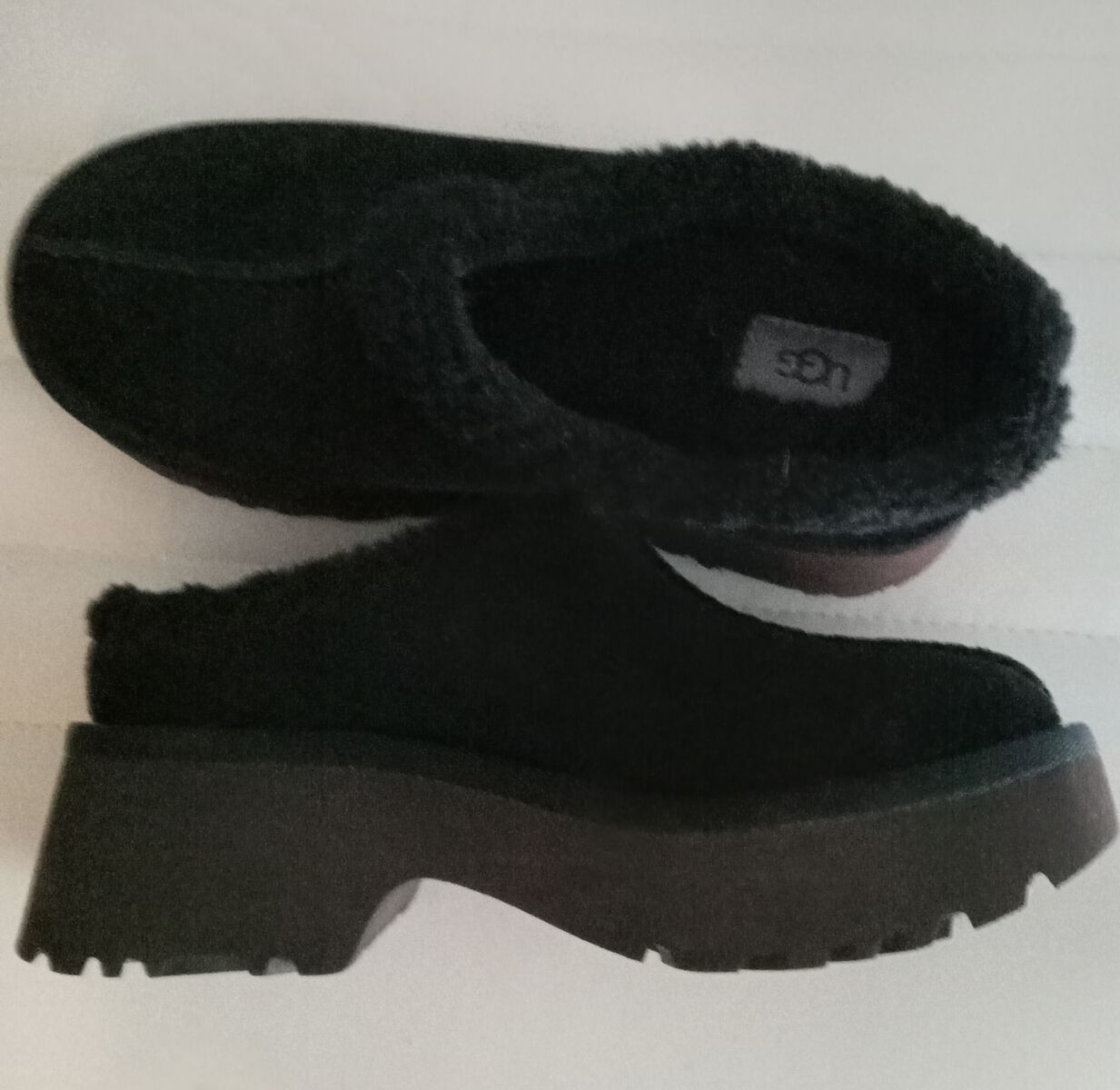 Womans UGG shoe clog boot sz 6 NEW