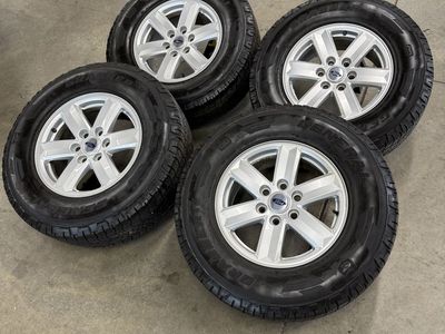 LIKE NEW 2024 F150 OEM 17in Rims/ 265/70/17