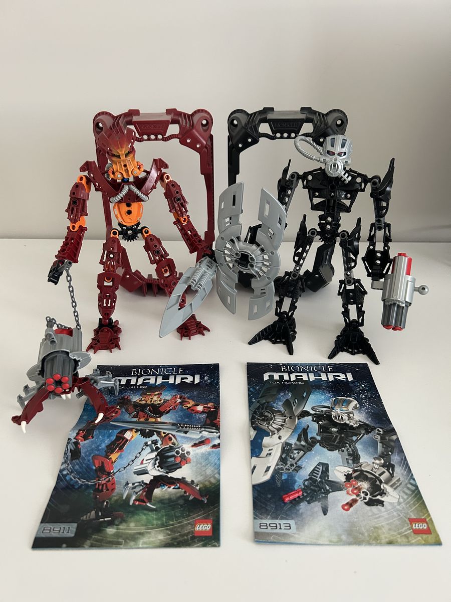 Lego Bionicle Toa Mahri lot with instructions and canisters