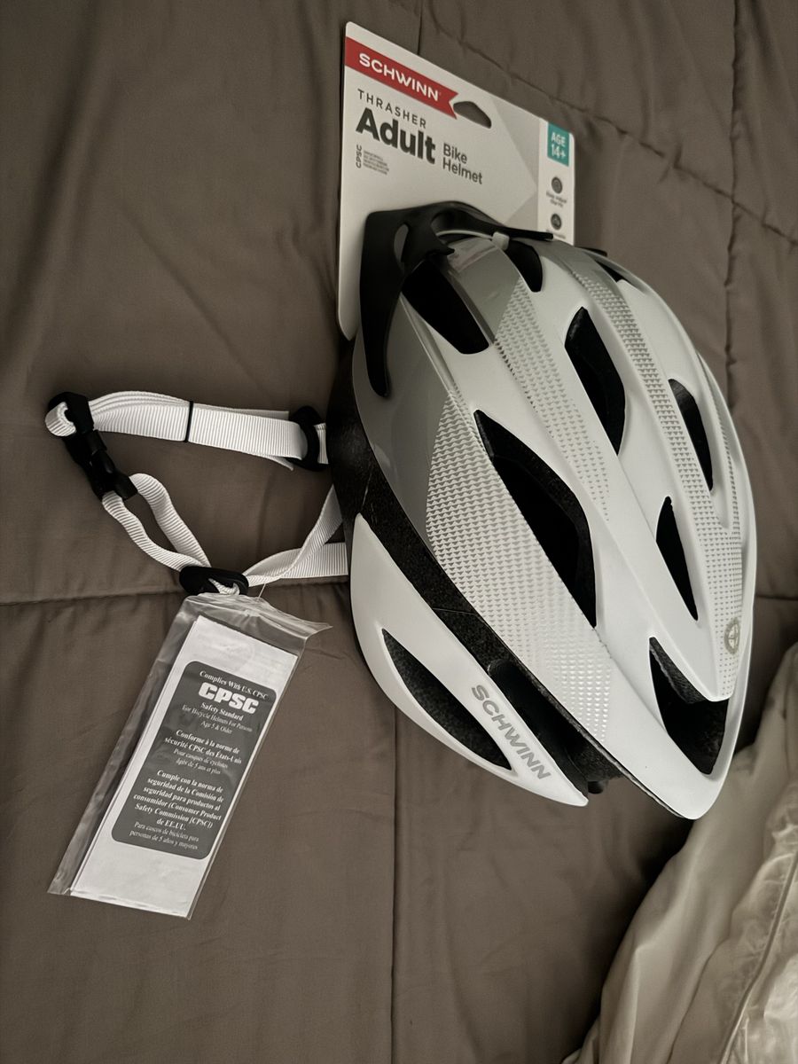Schwinn Thrasher Adult Bike Helmet White/Black Age 14+ New With Tags