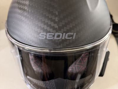 Large Sedici strada 3 carbon with cardo PACKTALK Edge $500