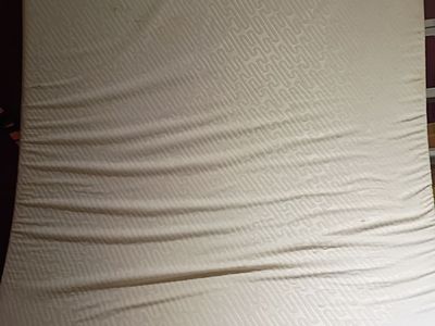 Serta queen mattress