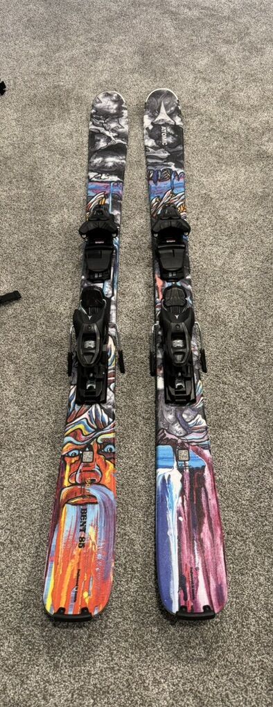 Atomic Bent 85 150CM Skis with Bindings