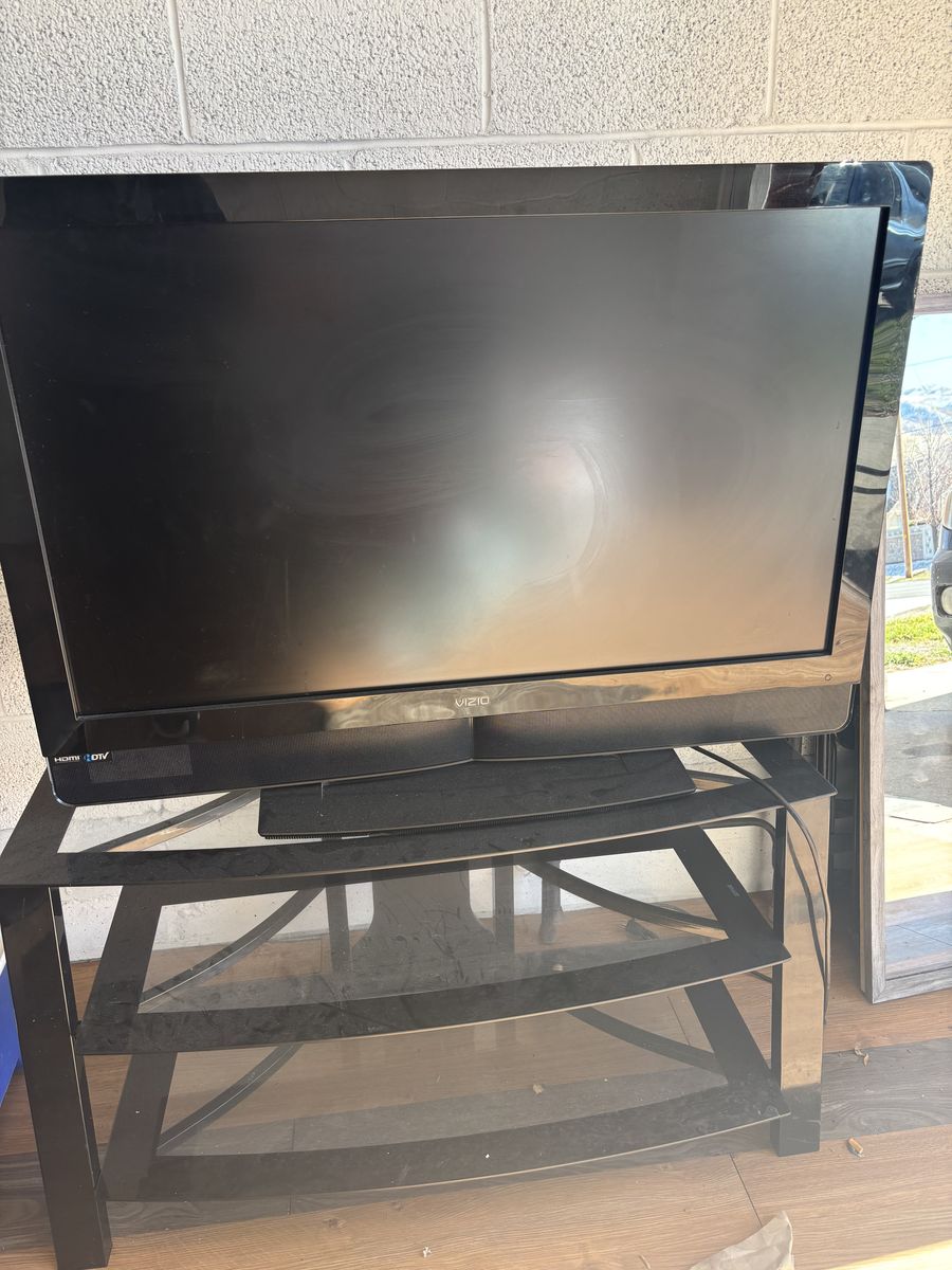 Tv Stand FREE