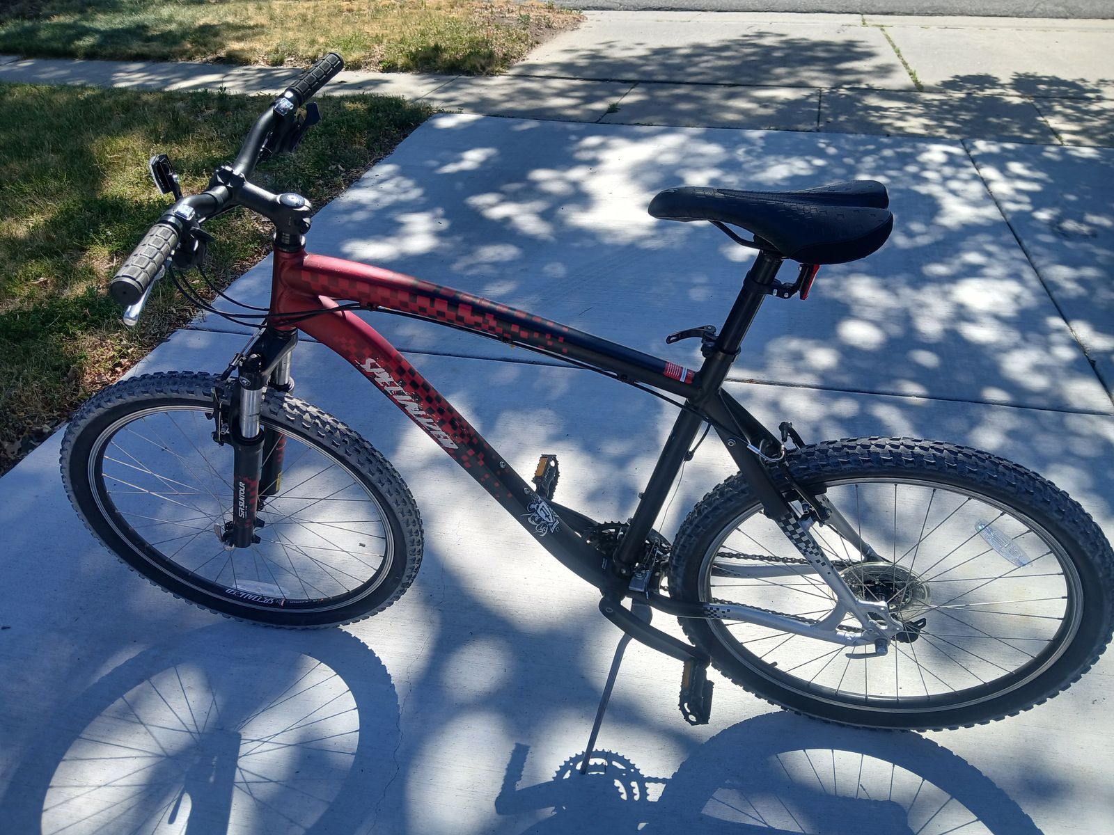 21" XL Specialized Hardtail Mountain Bike - 24 Speed - Excellent Condition!