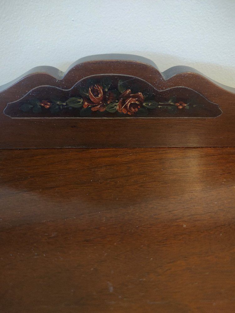 Main image 4