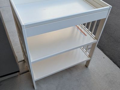 Baby changing table