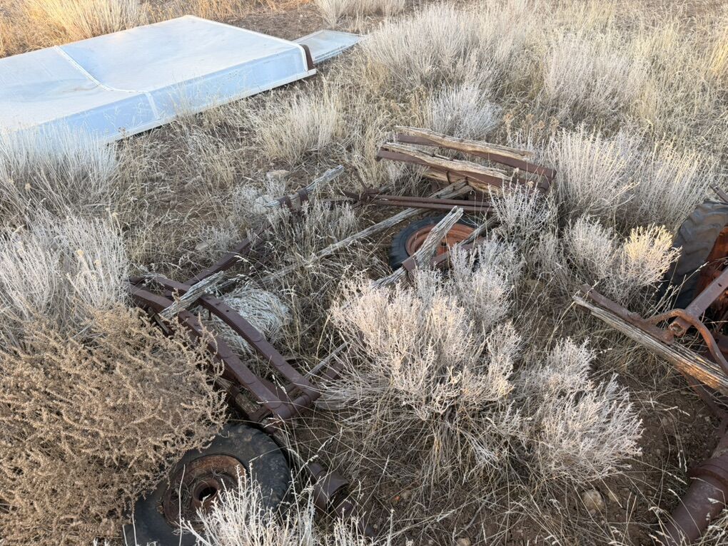 Yard Decoration Old Wagon Parts