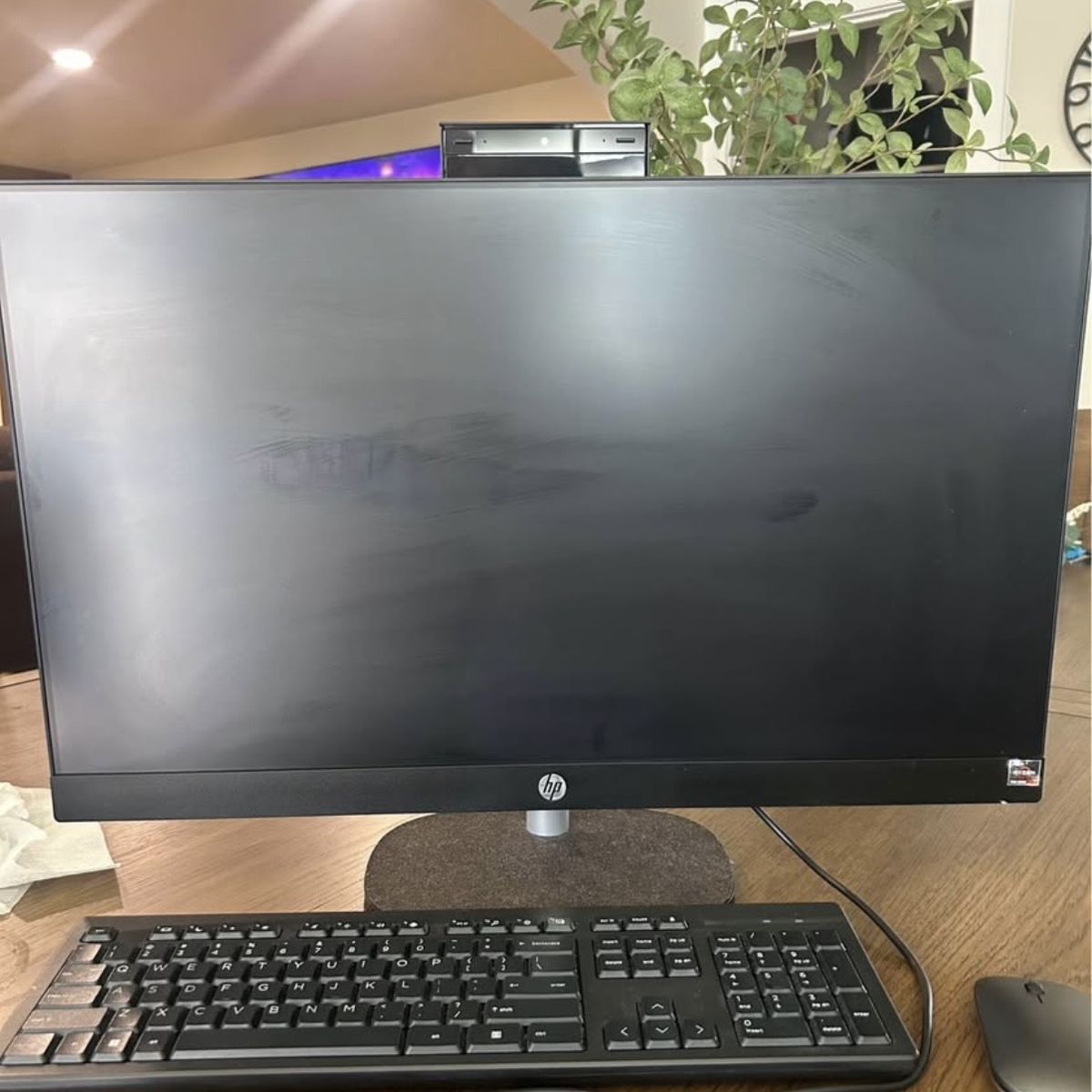 HP 27" Touchscreen All-in-One Desktop