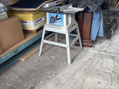 Delta Shopmaster table saw