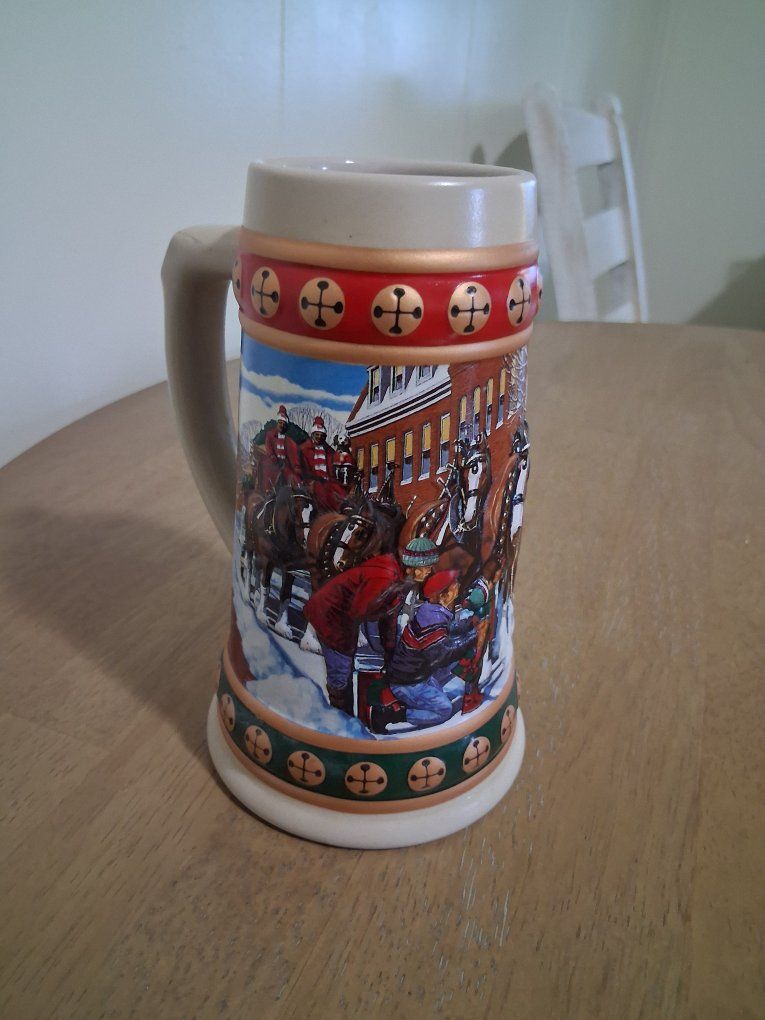 Budweiser 1995 Holiday Hometown Stein Collection Clydesdale Christmas Beer Mug
