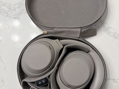 Sony Headphones WH1000XM4