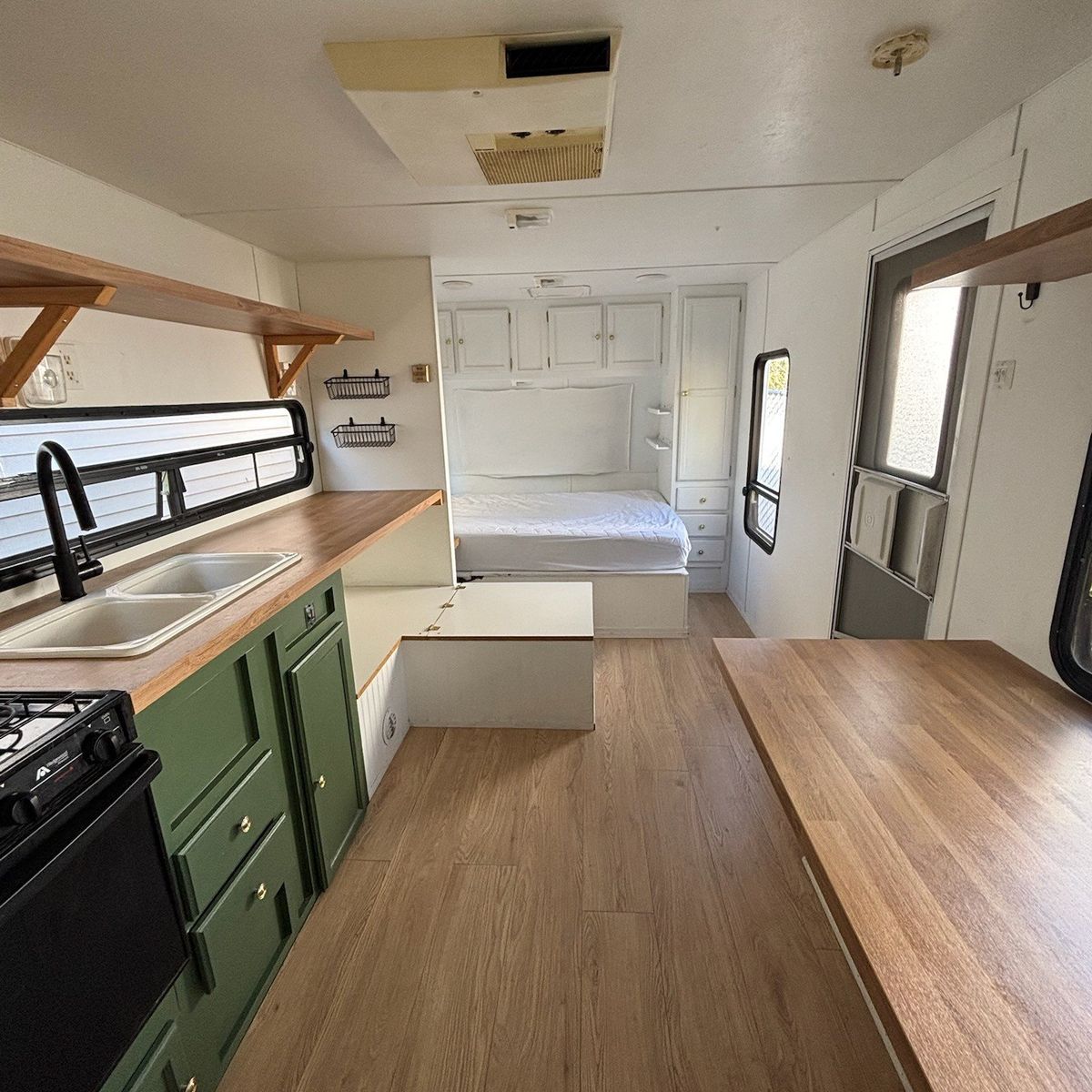 Remodeled Thor Wanderer - 1998