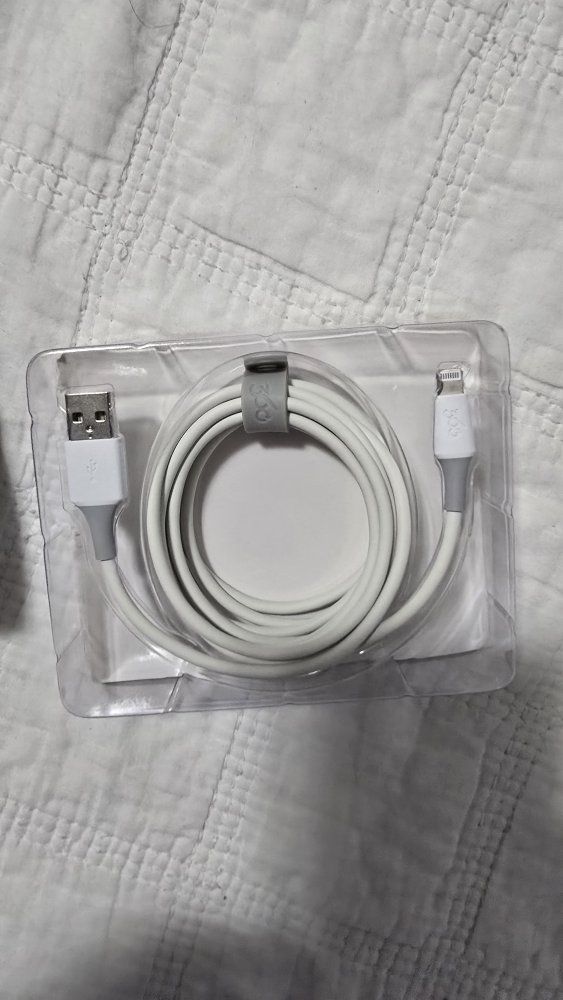 onn. iPhone 14 Pro Max Glass Screen Protector & 360 Infuse 6ft Lightning to USB-A Cable $19 for both OBO!!