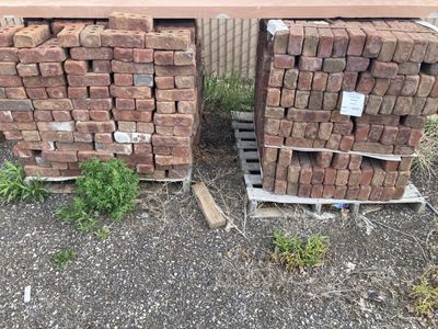 Bricks 2 Pallets
