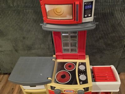 Little Tikes Super Chef Pretend Play Kitchen Playset - Red & Tan