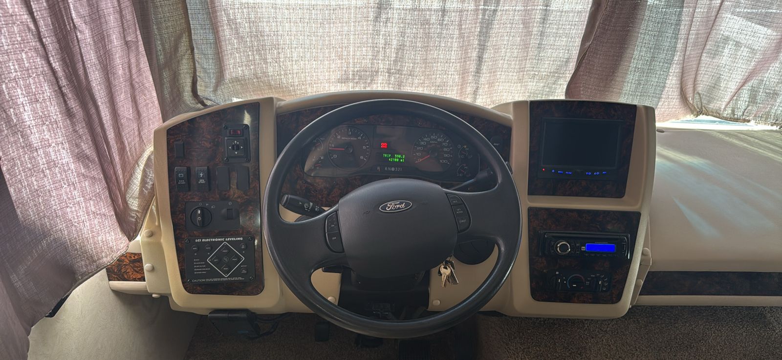 2013 Coachmen Pursuit Class A Motorhome