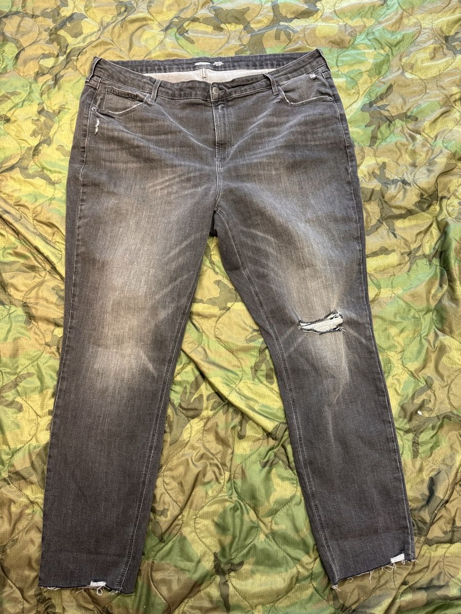 Old Navy Rockstar Super Skinny Jeans Faded Black - Size 20