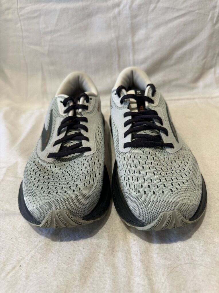 Brooks Adrenaline 24 Women’s Size 9 Running Shoes