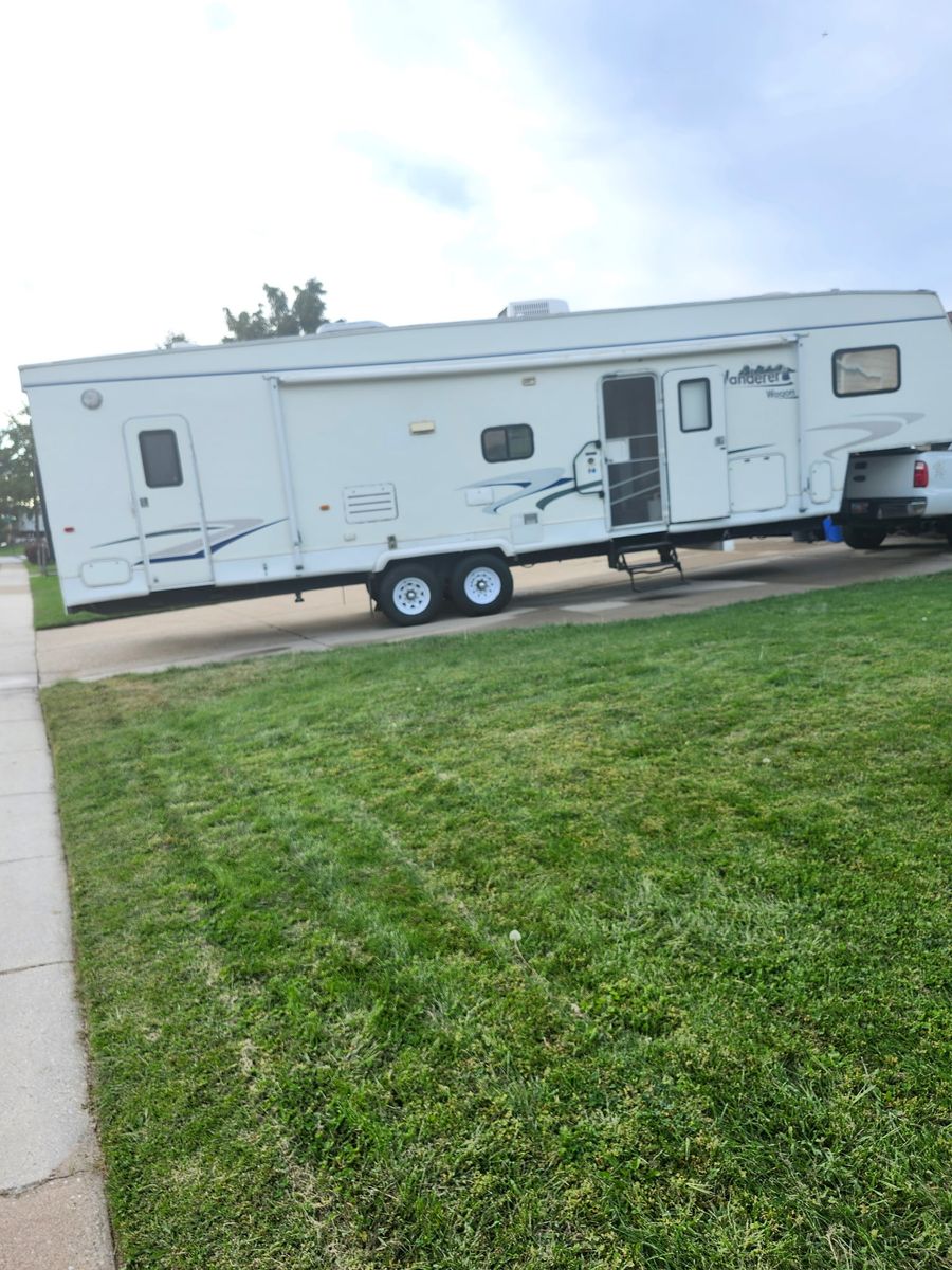 2003 38ft Wanderer Wagon