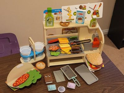 Melissa and Doug sandwich counter