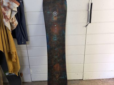 Like new RIDE Warpig size Large snowboard