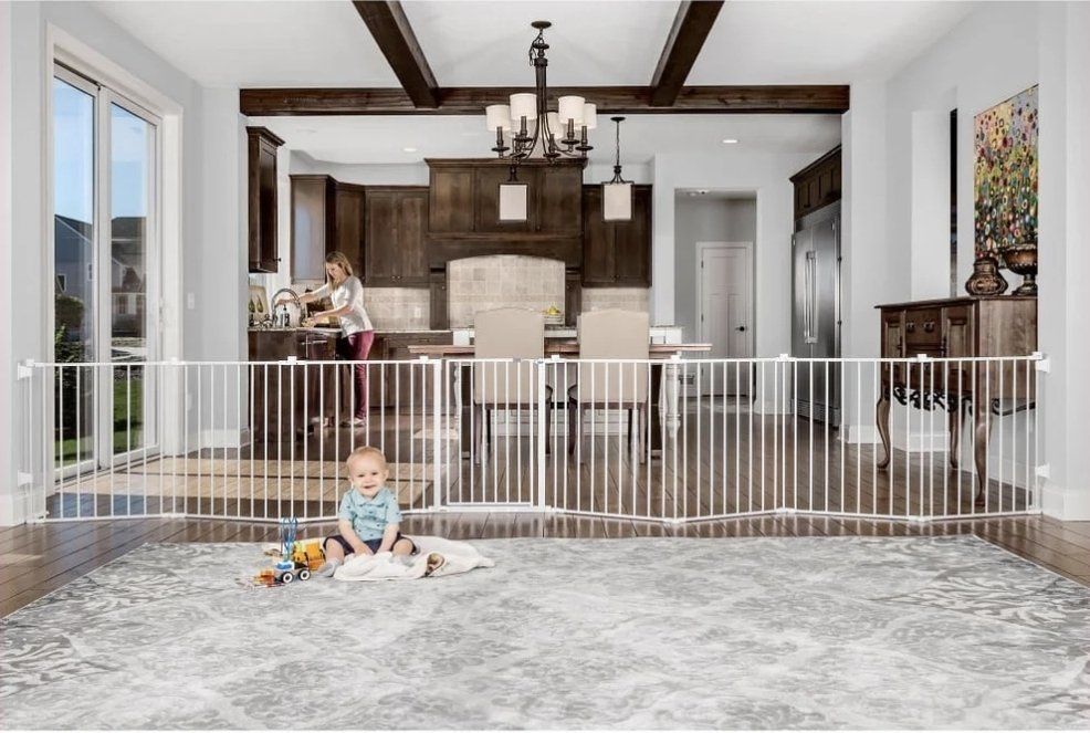 16 panels Regalo Play Yard Superwide Safety Gate