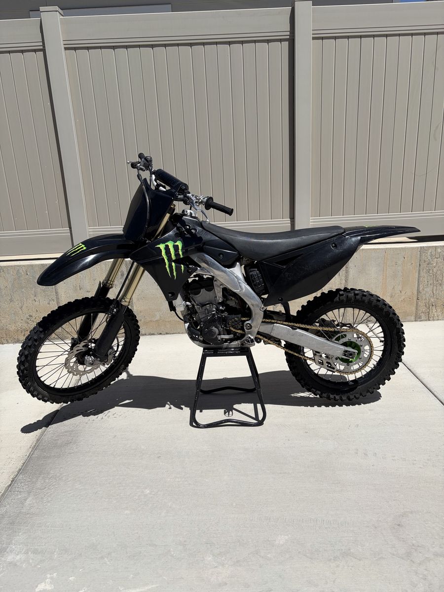 2010 KX250F Dirt Bike