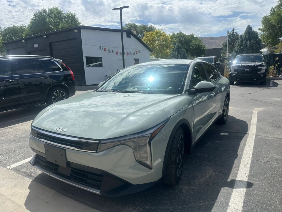 2025 Kia K4 EX