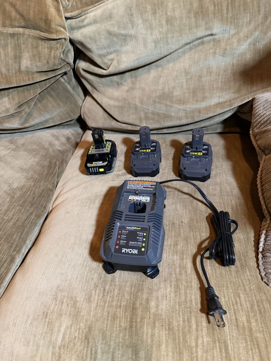 Ryobi ONE 18V Lithium Battery and Charger Set