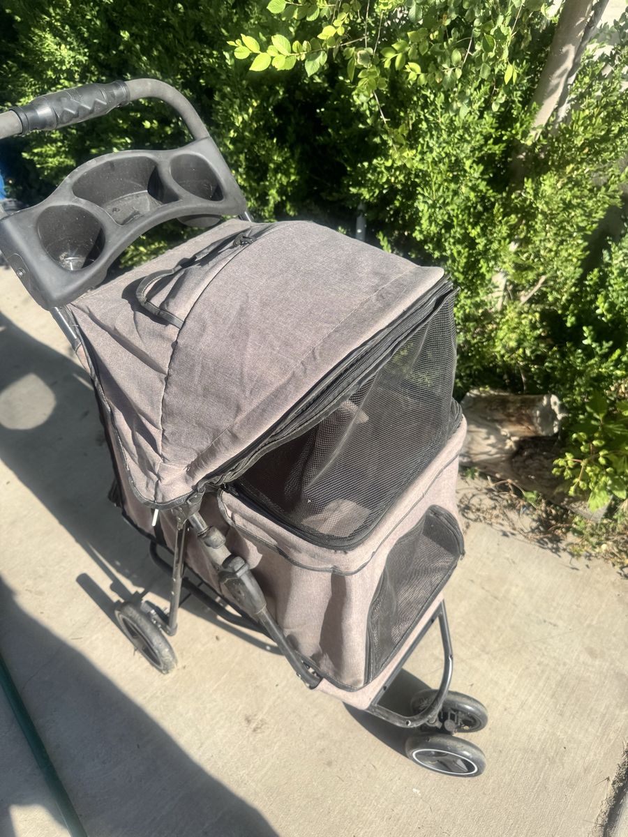 Pet stroller