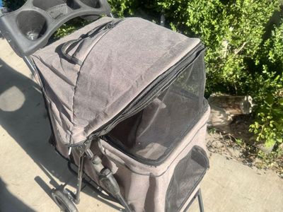 Pet stroller