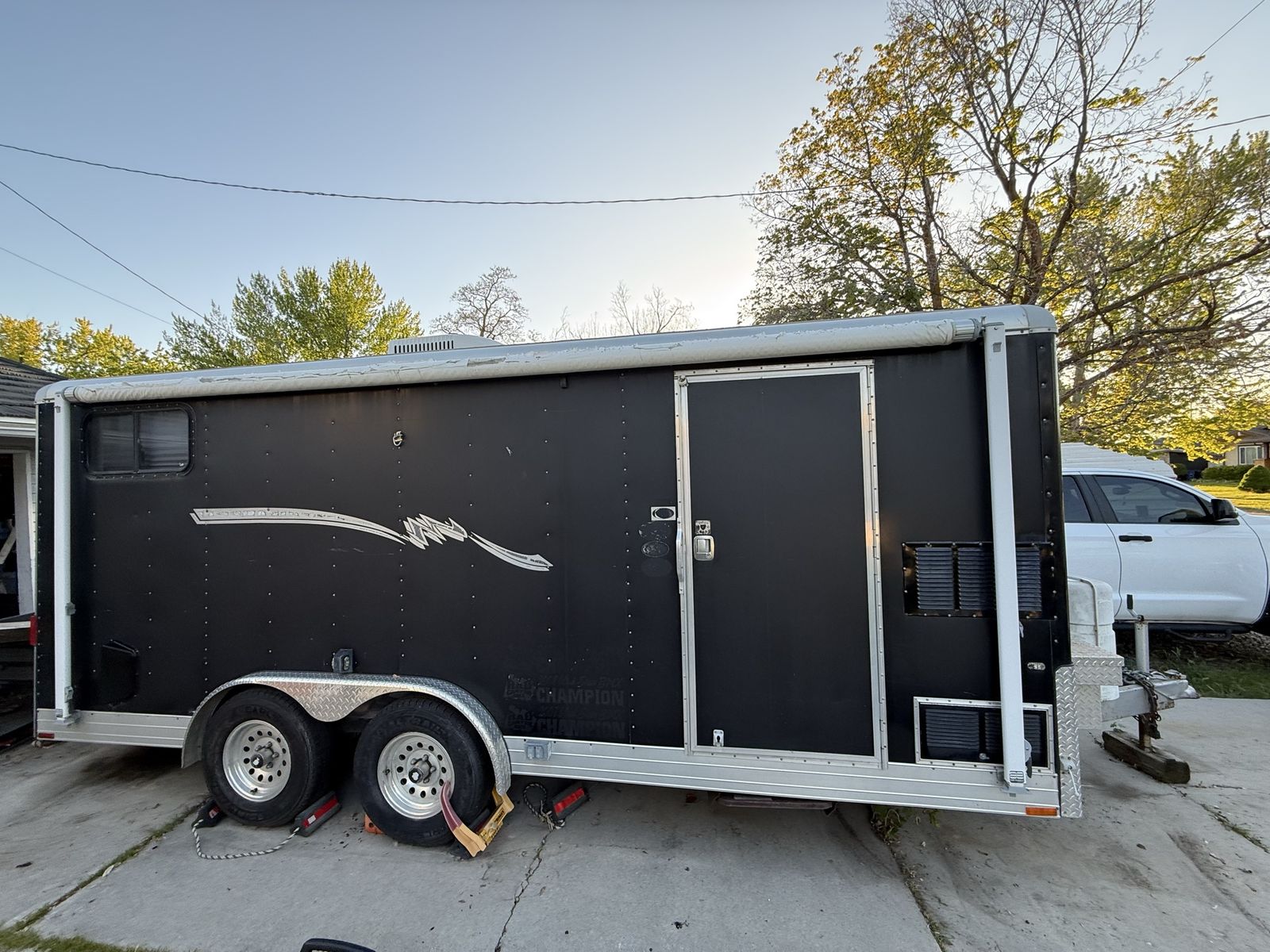 2005 Hallmark Toy Hauler Camp Trailer - 18’ Box