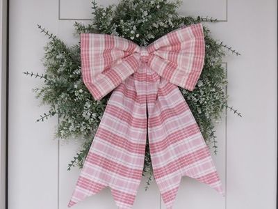 Large Decorative Wreath Bow