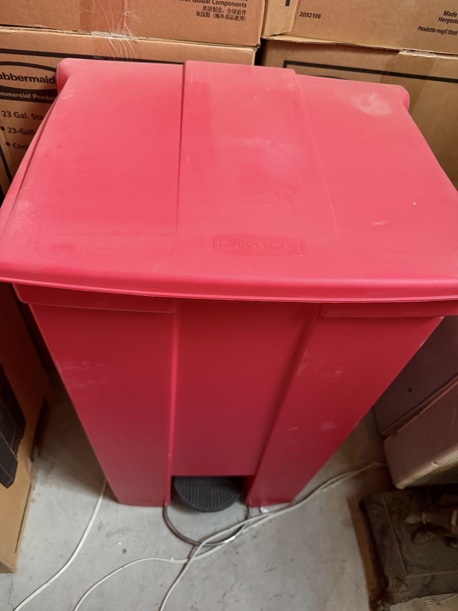 Rubbermaid Commercial Step-On Trash Can 23 Gallon Red