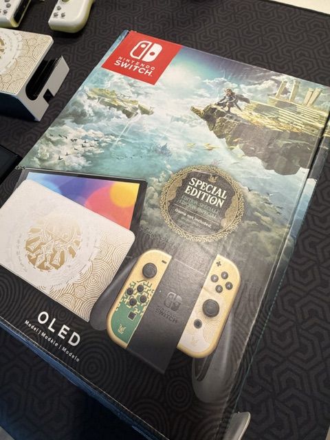Complete Zelda oled switch