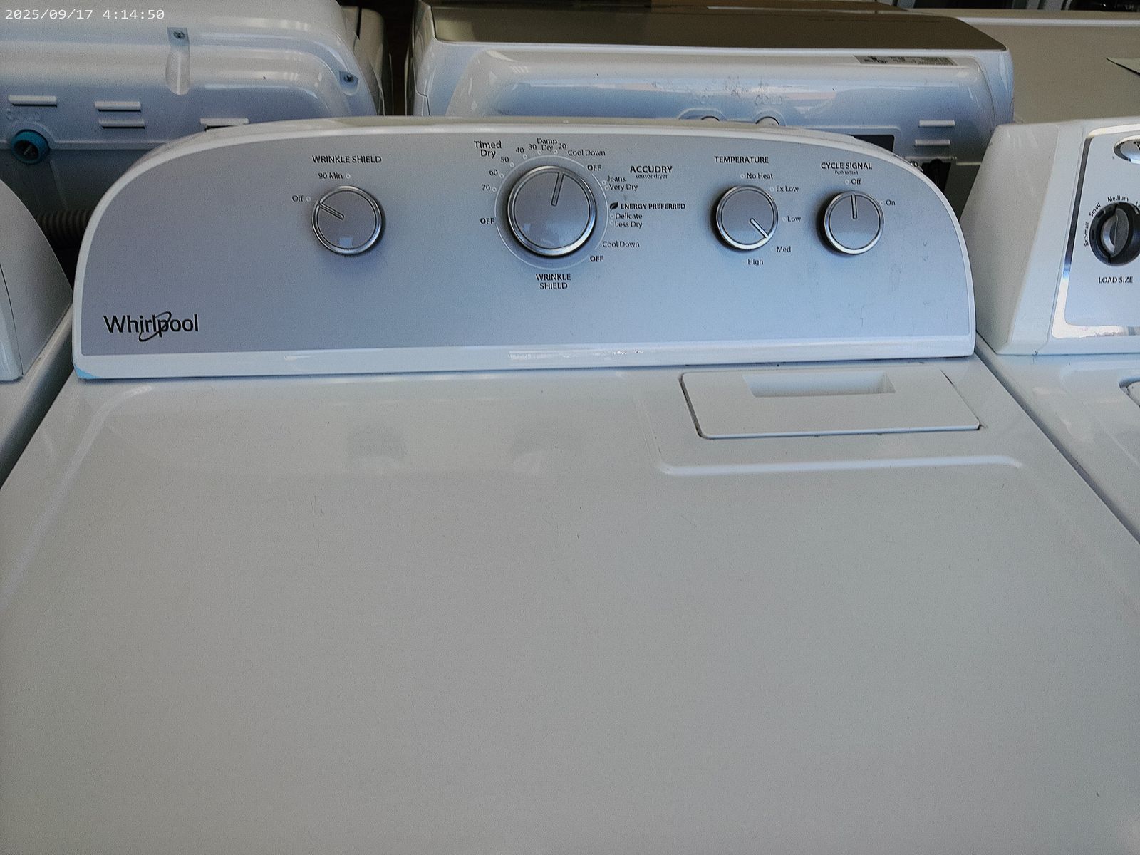Main image 3