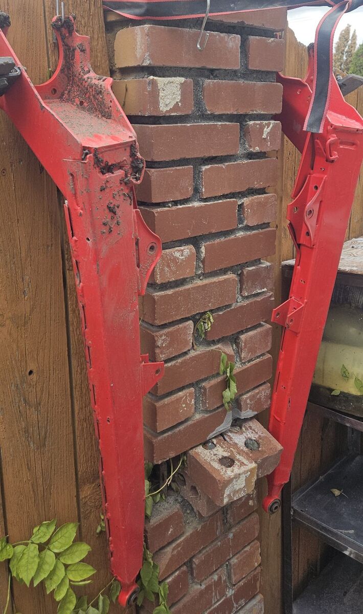 POLARIS trailing arms pair. Radius rods.