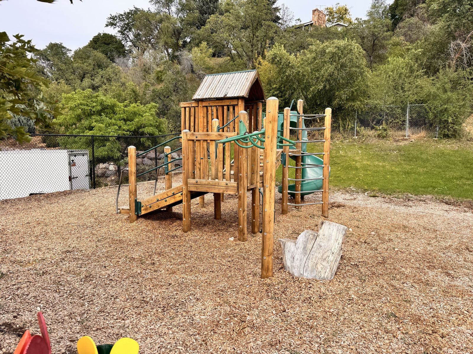 Main image 6