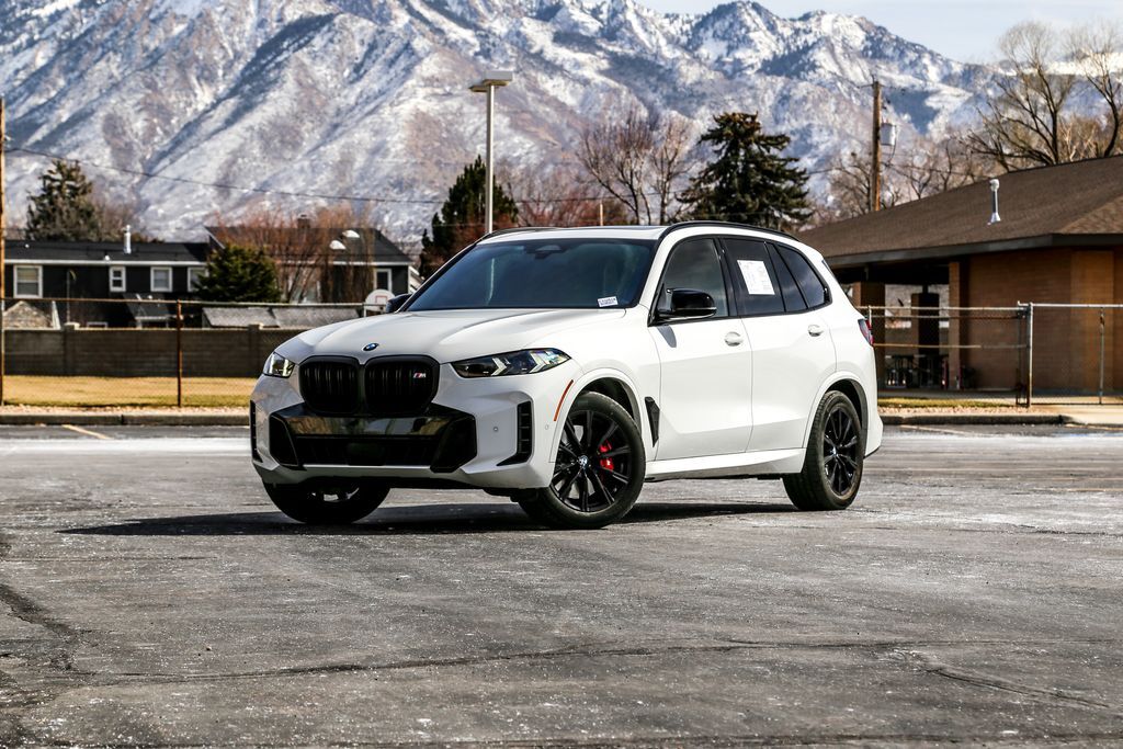 2025 BMW X5 M60i
