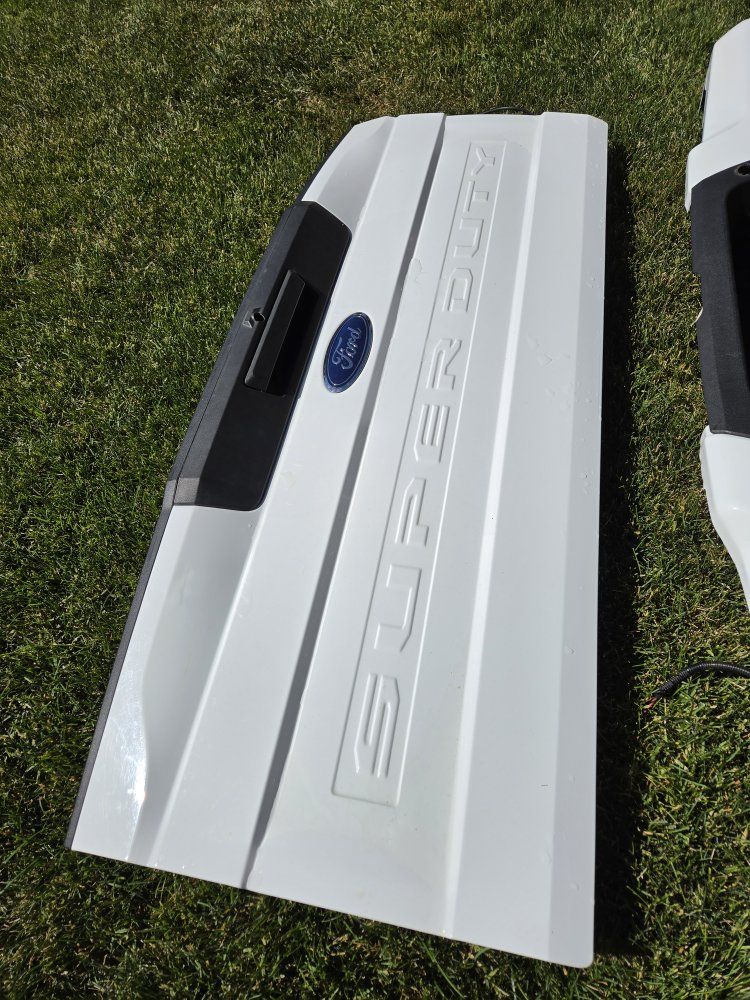 Tailgate - Ford F250 Superduty