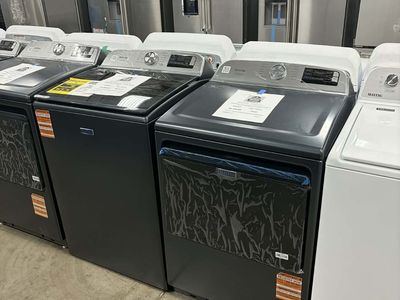 NEW MAYTAG PET PRO TOP LOAD WASHER & ELECTRIC DRYER SET