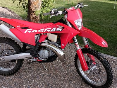 2024 Gas Gas EC300 LOW USE!