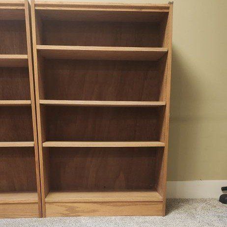 4x Oak & Oak Veneer Shelves