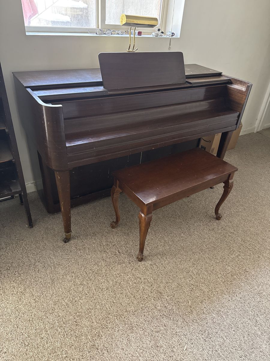 Free piano