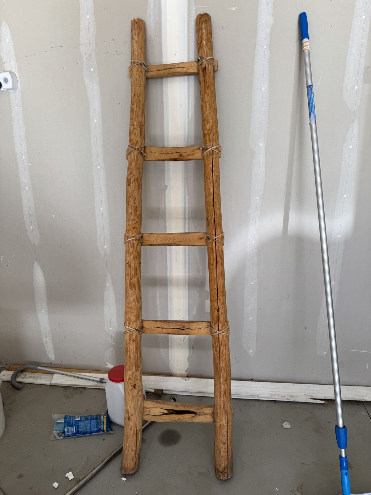 Free Blanket ladder