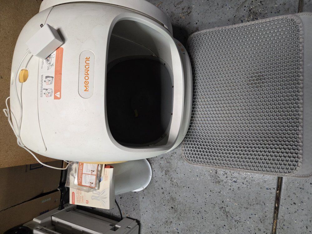 Robo Litter box