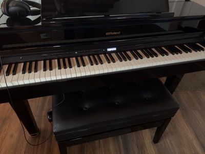 Roland GP607 Mini Baby Grand Digital Piano