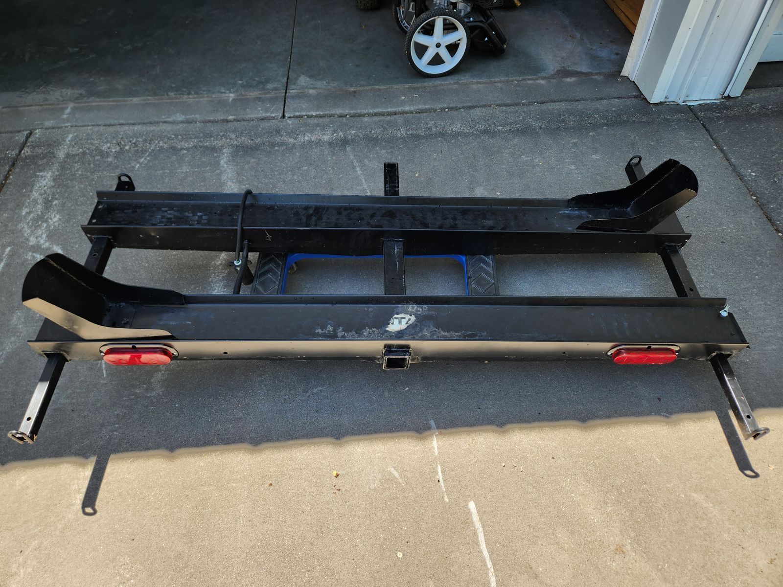Dual motorcycle carrier