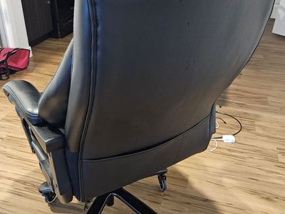 Executive Office Chair in New Condtion - Nearly New
